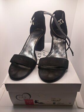 Women's 143 Girl Newsie Open Toe Chunk Heel Sandals Shoes Wine Black 7.5 M